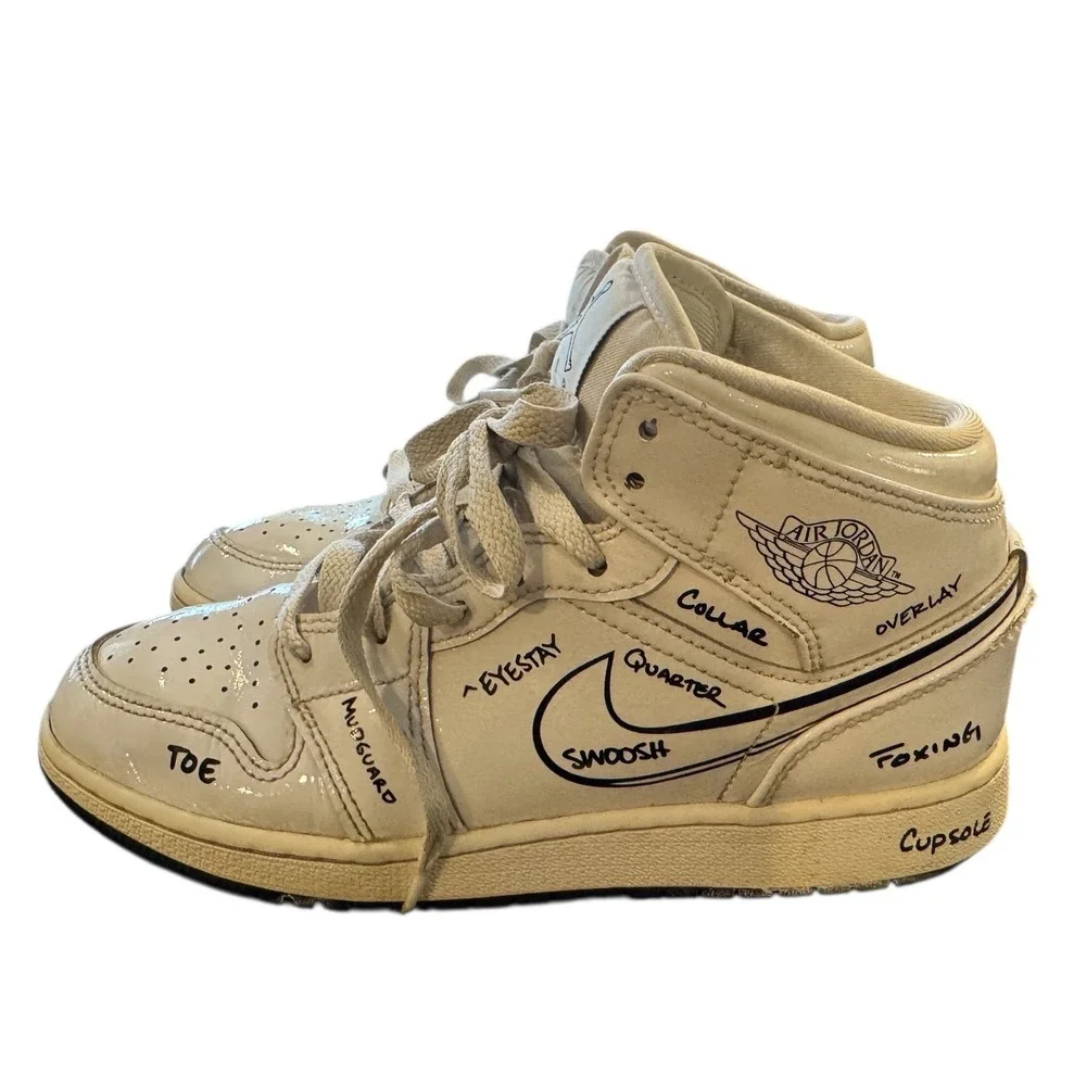 Kids Nike Air Jordan 1 Mid GS White Sneakers Size 4.5Y‎